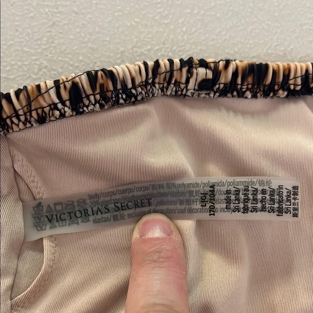 Victoria's Secret Leopard Print Bikini Set - Picture 4 of 9
